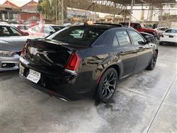 كرايسلر 300